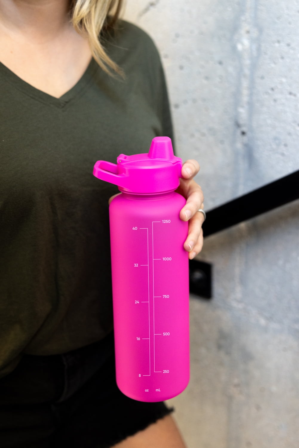 Simple Modern 48 fl oz Reusable Tritan Summit Water Bottle with Silicone Straw Lid|Raspberry Vibes Edition-HMXS