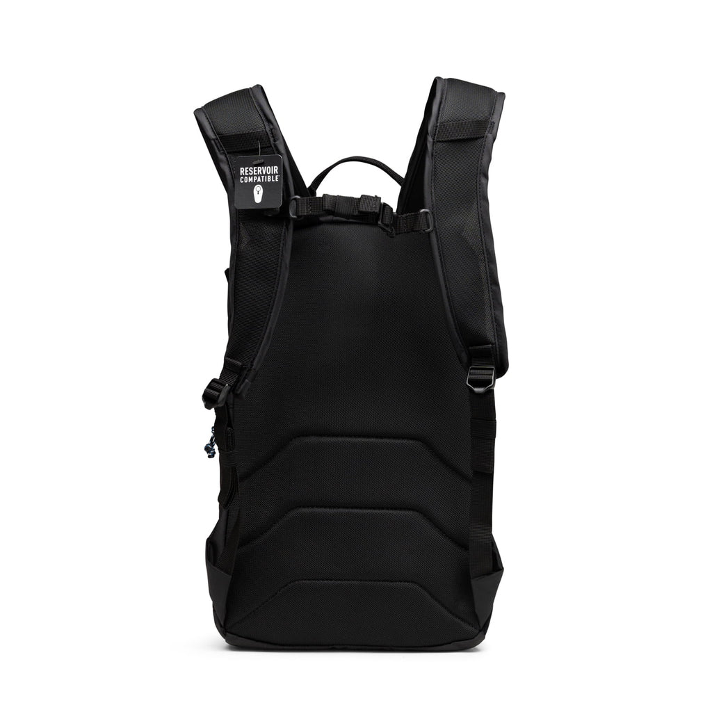 CamelBak Arête™ 14 Hydration Pack 50oz, Black Edition-NCHI