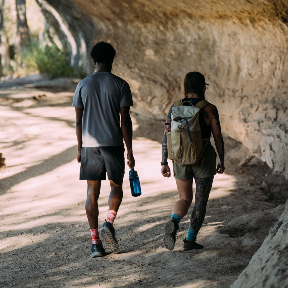 CamelBak Arête™ 18 Hydration Pack 50 oz, Canyon Clay Edition-DDNH