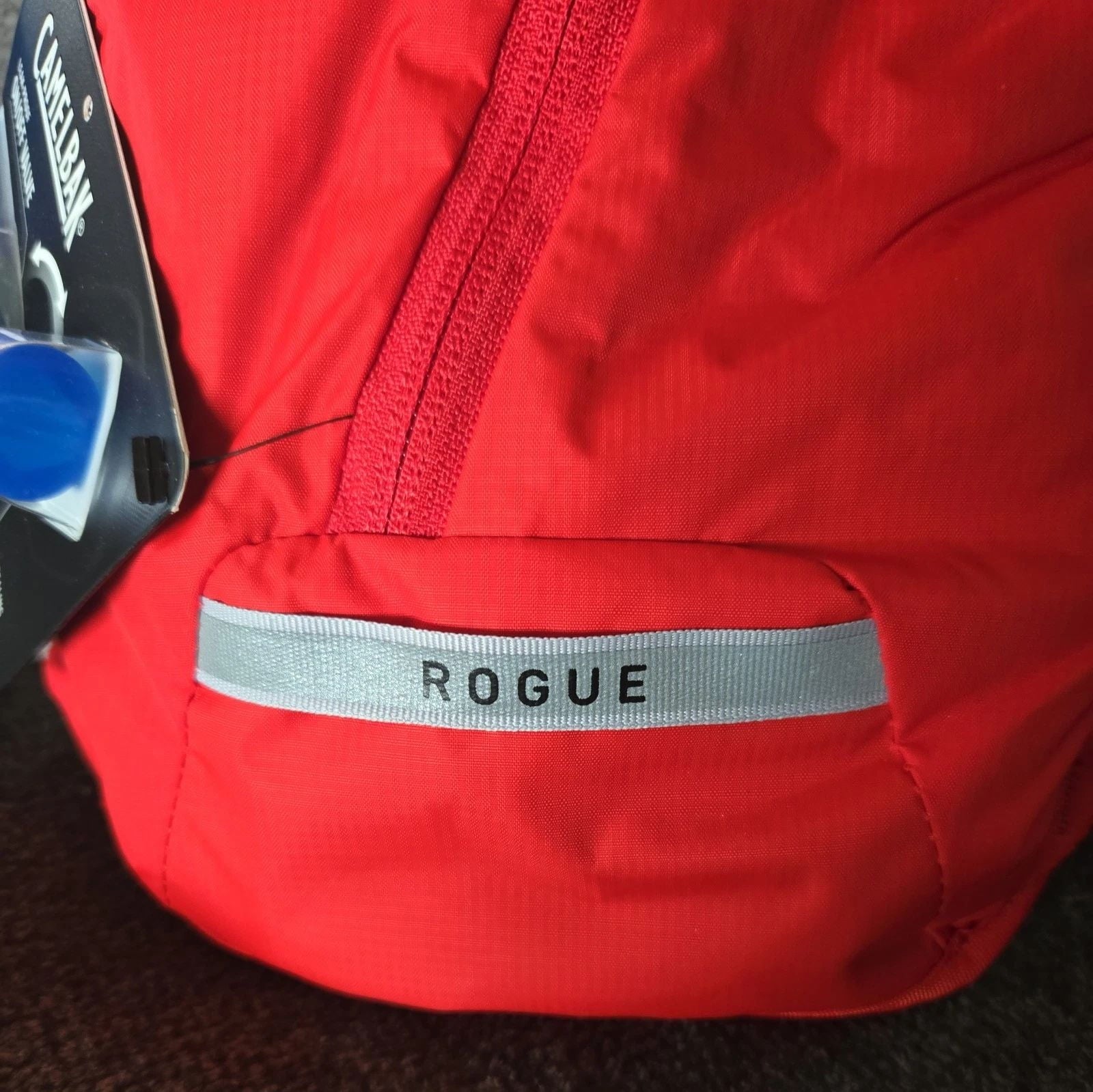 CamelBak Rogue Light Hydration Pack 70oz/2L Red Hiking Cycling MX Bike Backpack Edition-V5ZU