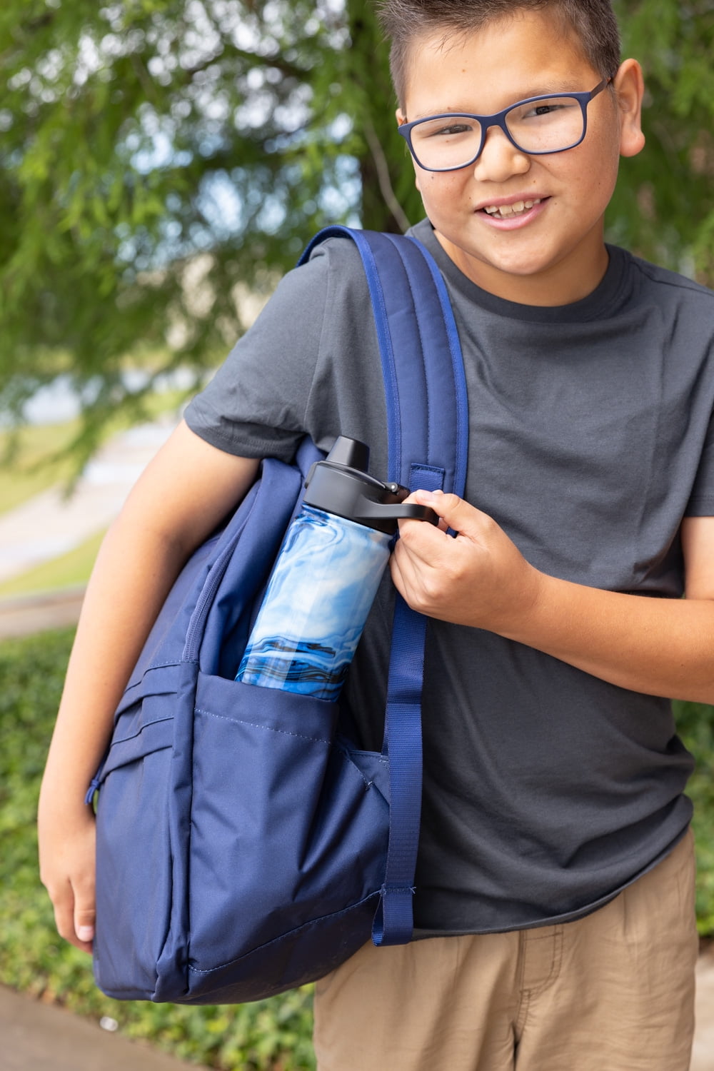 Simple Modern 18 fl oz Insulated Stainless Steel Summit Water Bottle with Covered Silicone Straw Lid | Sweet Taffy Edition-R0X0