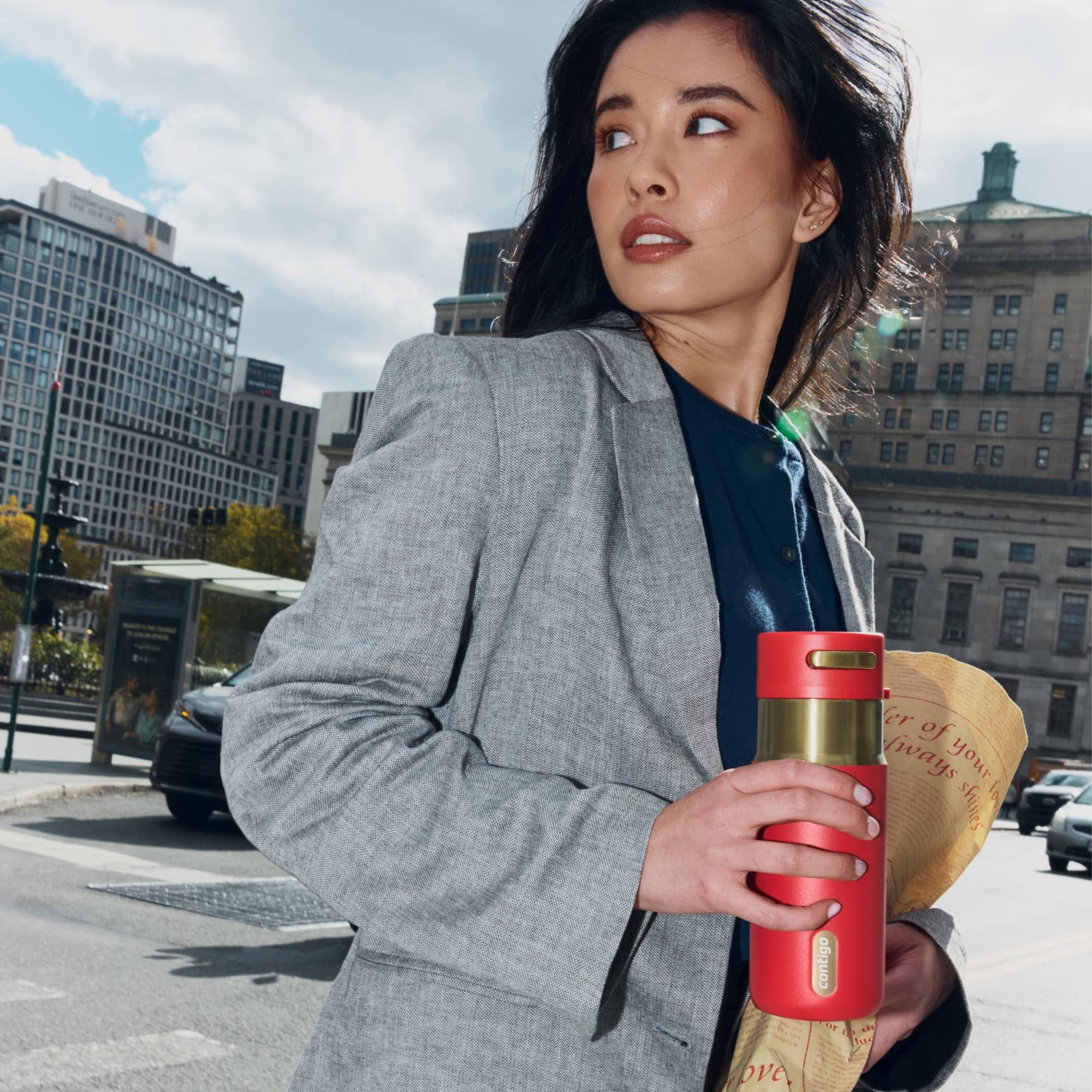 Contigo AutoSeal 16 oz Leakproof Water Bottle with Carrying Strap Edition-SMWH